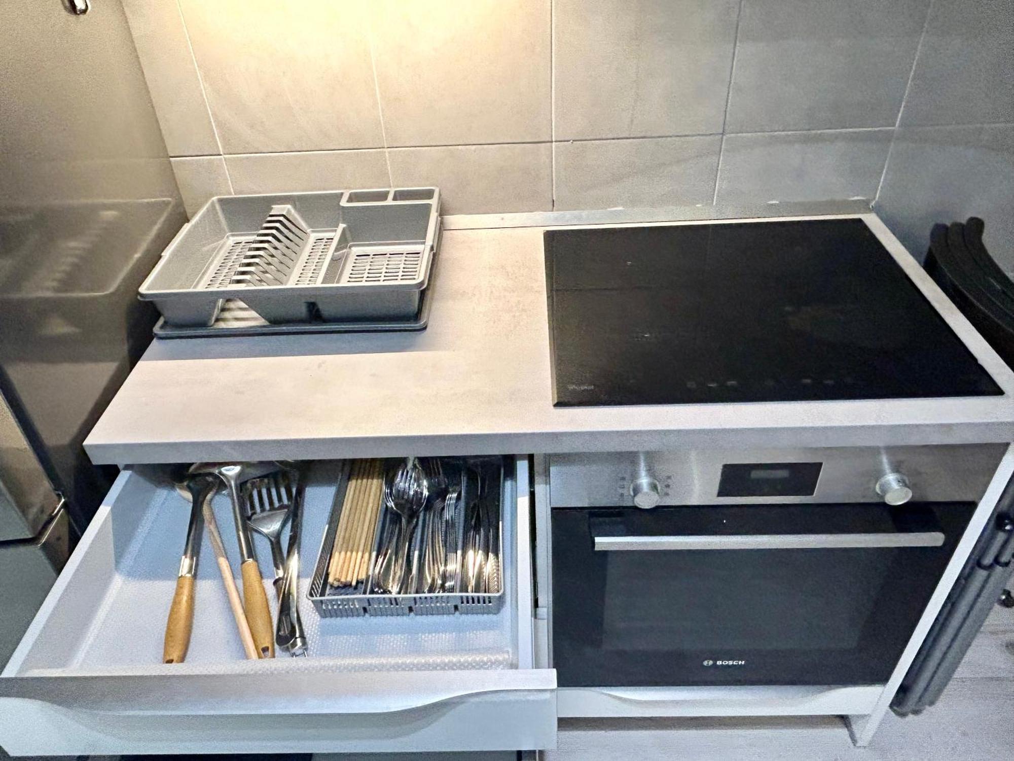 Modern Spacious Apartment In Center Prag Dış mekan fotoğraf