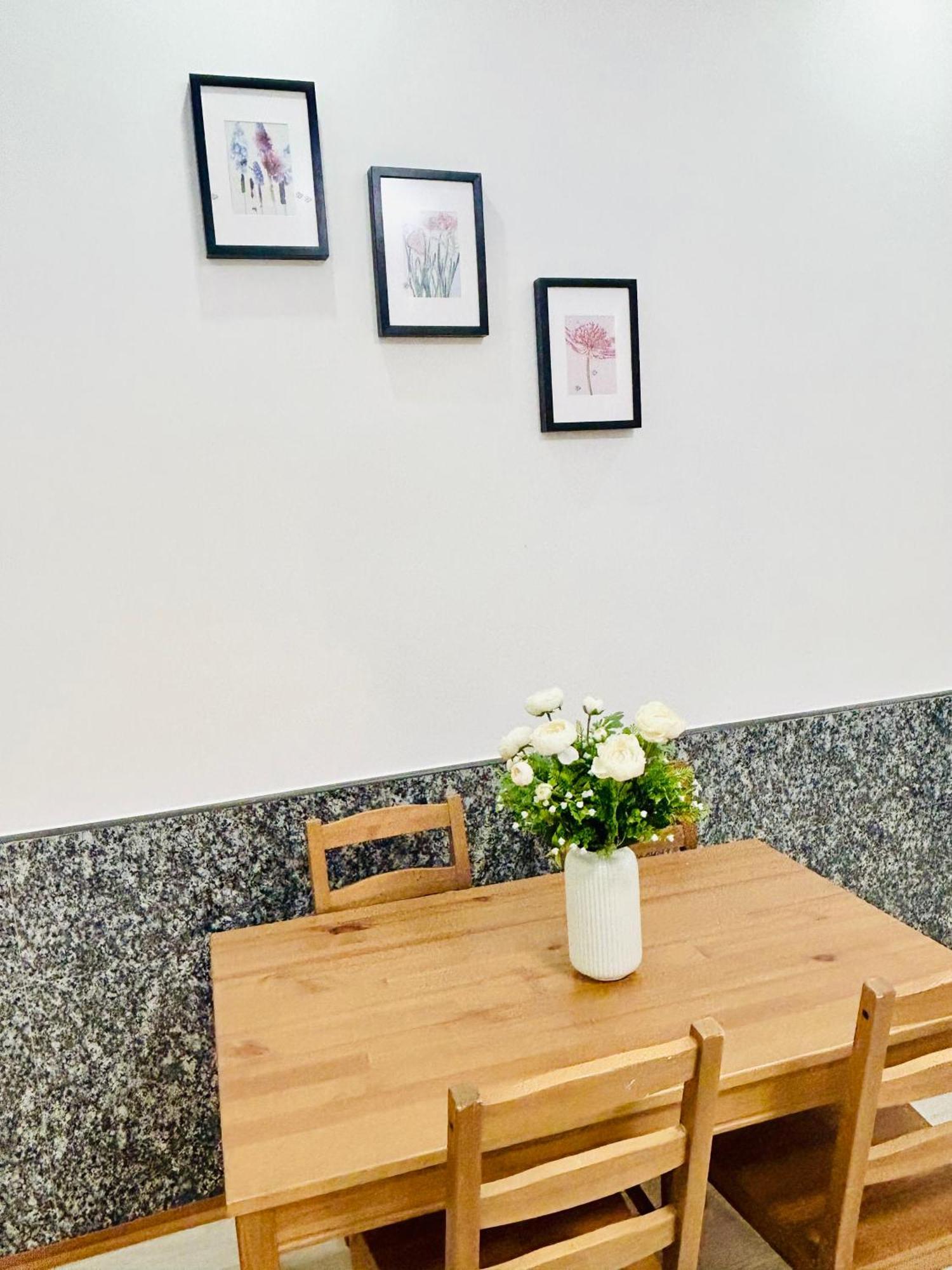 Modern Spacious Apartment In Center Prag Dış mekan fotoğraf