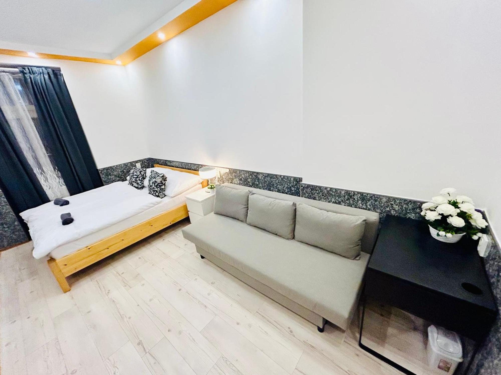 Modern Spacious Apartment In Center Prag Dış mekan fotoğraf